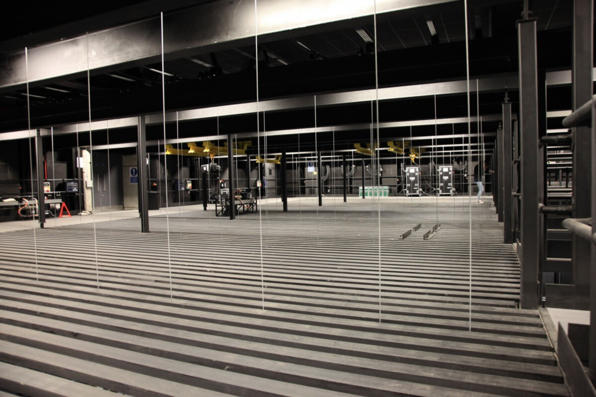 Studio 20 copy 20
